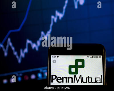 Januar 22, 2019 - Kiew, Ukraine - Penn Mutual Life Insurance Company Logo gesehen auf einem Smartphone angezeigt. (Bild: © Igor Golovniov/SOPA Bilder über ZUMA Draht) Stockfoto