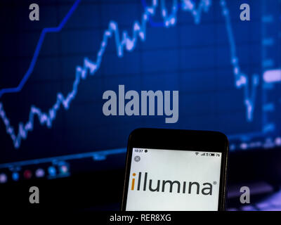 Januar 22, 2019 - Kiew, Ukraine - Illumina Biotechnologie Firmenlogo gesehen auf einem Smartphone angezeigt. (Bild: © Igor Golovniov/SOPA Bilder über ZUMA Draht) Stockfoto