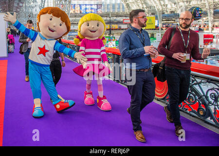 London, Großbritannien. 22. Jan 2019. Daisy und Ollie aus dem Cartoon Network - der Spielwarenmesse bei Olympia in London. Credit: Guy Bell/Alamy leben Nachrichten Stockfoto