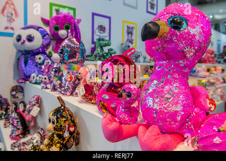 London, Großbritannien. 22. Jan 2019. Sequinned Flippables auf der TY Stand-der Spielwarenmesse bei Olympia in London. Credit: Guy Bell/Alamy leben Nachrichten Stockfoto