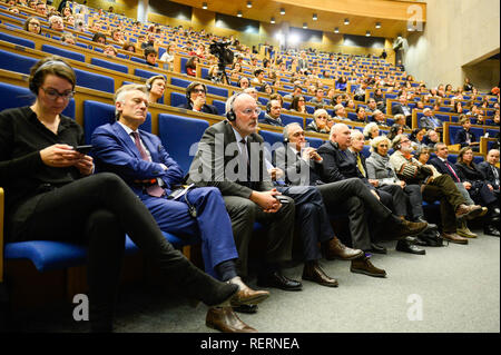 Vice President, Frans Timmersmans gesehen Sorgen der Bürger Dialog Diskussion im Auditorium Maximum. Stockfoto