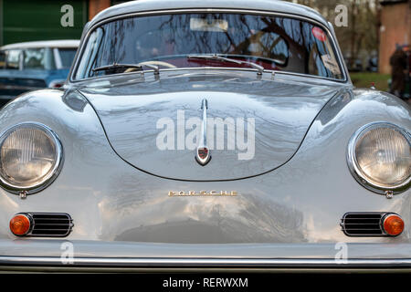 1959 Porsche 356 Auto im Bicester Heritage Center, Oxfordshire, England Stockfoto