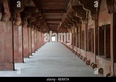 Untere Haramsara, Unterkunft der Wartung Zimmermädchen der Harem, UNESCO-Weltkulturerbe, Fatehpur Sikri, Uttar Pradesh Stockfoto