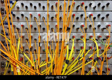 Daten-, Telefon- und Fax-, Mainframe Computer, Rechenzentrum, Server Verbindung einzelner Computer Stockfoto