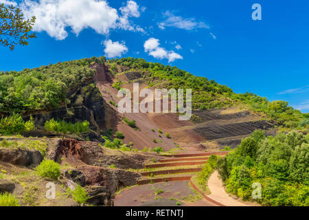 Die schönen Krater des Vulkan Croscat, Garrotxa (Katalonien, Spanien) Stockfoto