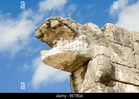 Chichen Itza, gefiederte Schlange Gottheit, Yucatan, Mexiko, UNESCO Weltkulturerbe Stockfoto