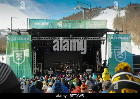 KILLINGTON, USA - 24. NOVEMBER: Eine Live Musik von KT Tunstall an Festival Village, K-1 Grundfläche während der Audi FIS Alpine Ski World Cup. Stockfoto