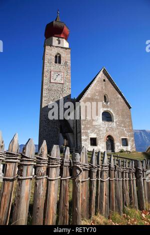 Sankt Nikolaus Kirche in der Nähe von Mittelberg, Ritten, Südtirol, Italien, Europa Stockfoto