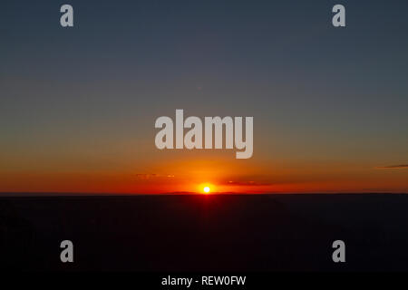 Die Sonne Von Hopi Point des Grand Canyon South Rim, Grand Canyon National Park, Arizona, USA gesehen. Stockfoto