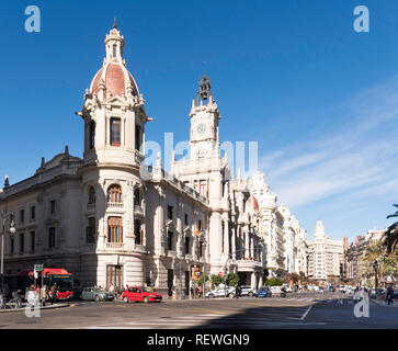 Stadtzentrum von Valencia und dem Rathaus, Spanien, Europa Stockfoto