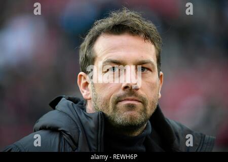 Portrait Trainer Markus Weinzierl VfB Stuttgart, Mercedes-Benz Arena, Stuttgart, Baden-Württemberg, Deutschland Stockfoto