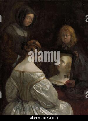 Frau an einem Spiegel. Dating: C. 1652. Maße: H 34,5 cm x W 26 cm. Museum: Rijksmuseum, Amsterdam. Autor: Gerard Ter Borch (II). Stockfoto