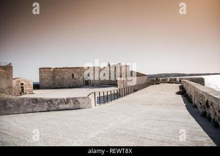 Ortigia, Syrakus, Italien / Dezember 2018: maniace Burg (Castello Maniace) in Syrakus Stockfoto