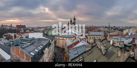 Panorama Blick auf die Stadt bei Sonnenuntergang Krakau, Polen Stockfoto