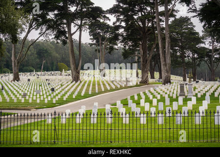 August 10, 2017, San Francisco/CA/USA - Die nationalen Friedhof an einem bewölkten Tag Stockfoto