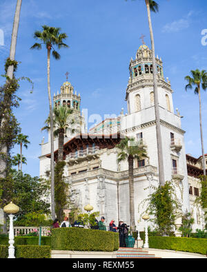 Dezember 23, 2017, San Simeon/CA/USA - Die Casa Grande ist das Hauptgebäude des Hearst Castle Stockfoto