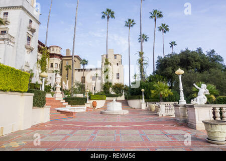 Dezember 23, 2017, San Simeon/CA/USA - Süd Terrasse an Hearst Castle Stockfoto