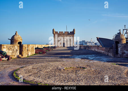 Fort und Kanonen von Essaouira, Marokko Stockfoto