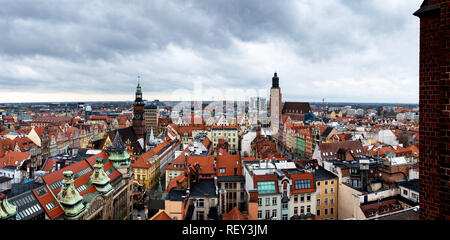 Wroclaw Stadtbild Sehenswürdigkeiten Panoramablick von der Kathedrale entfernt. Stockfoto