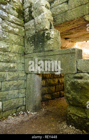 Blick auf die Ruinen von Lion's Gate antiken Stadt Butrint in der Nähe von Saranda, Albanien Stockfoto
