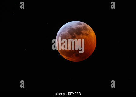 Eclipse und Super Blut Mond, der Blick von Vancouver, Kanada. Am 20. Januar 2019 Stockfoto