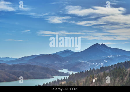 Schönen griechischen Landschaft in der Nähe von Neochori Dorf, einer der am meisten entwickelten touristischen Dörfern Plastiras See in Karditsa, Western Thessalien, Griechenland. Stockfoto