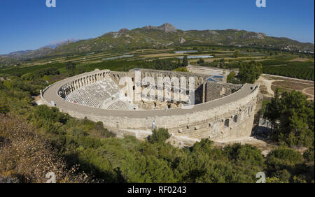 Aspendos, Türkei - Anzeige eines der am besten erhaltenen römischen Theater der Welt, Aspendos ist eine wichtige Attraktion der südlichen Türkei Stockfoto