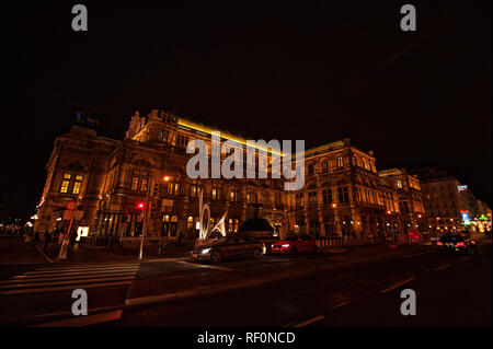 Wien, Österreich - 07 März, 2018: der Wiener Staatsoper bei Nacht, Österreich Stockfoto