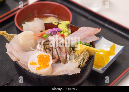 Japanische frische Meeresfrüchte sashimi Reis. Stockfoto