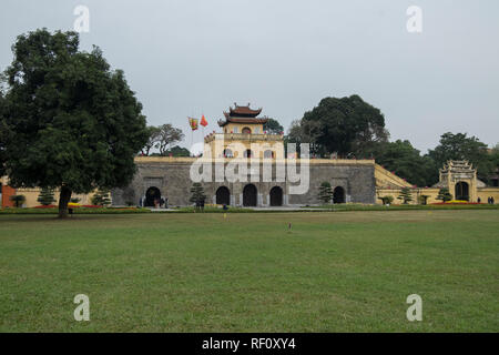 Die Doan Mon Tor in Hanoi, Vietnam. Stockfoto