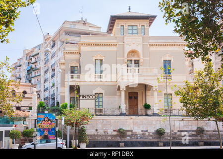 Catania, Sizilien, Italien - 14 August 2018: Straße der Stadt, die traditionelle Architektur. Stockfoto