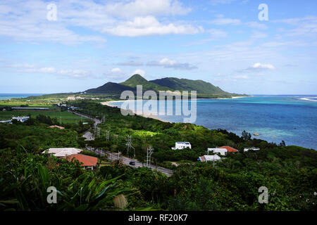 Blick vom Aussichtspunkt bei Tamatori auf dem japanischen tropischen Insel Ishigaki, Okinawa, Japan Stockfoto