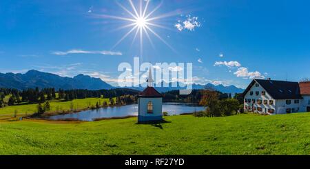 Kapelle am Hegratsrieder sehen, in der Nähe von Füssen, Ostallgäu, Allgäu, Bayern, Deutschland Stockfoto