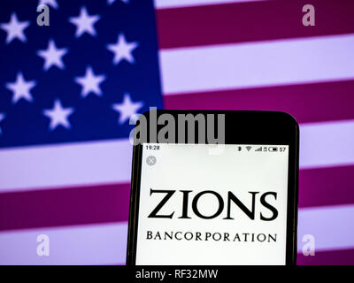 Kiew, Ukraine. 23 Jan, 2019. Zions Bancorporation logo gesehen auf einem Smartphone angezeigt. Quelle: Igor Golovniov/SOPA Images/ZUMA Draht/Alamy leben Nachrichten Stockfoto