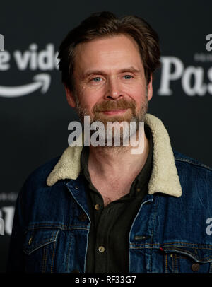 23. Januar 2019, Nordrhein-Westfalen, Köln: Der Schauspieler Matthias Matschke kommt zur Premiere der neuen Staffel der Comedy-serie "pastewka". Foto: Henning Kaiser/dpa Stockfoto