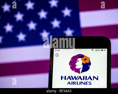 Kiew, Ukraine. 23 Jan, 2019. Hawaiian Airlines logo gesehen auf einem Smartphone angezeigt. Quelle: Igor Golovniov/SOPA Images/ZUMA Draht/Alamy leben Nachrichten Stockfoto