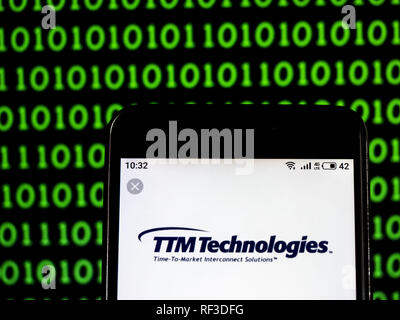 Kiew, Ukraine. 24 Jan, 2019. TTM Technologies Company Logo gesehen auf einem Smartphone angezeigt. Quelle: Igor Golovniov/SOPA Images/ZUMA Draht/Alamy leben Nachrichten Stockfoto