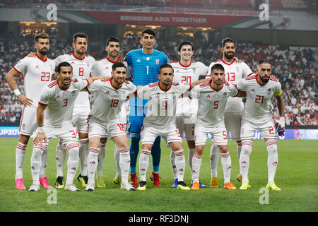 (190125) - ABU DHABI, Jan. 25, 2019 (Xinhua) -- Spieler des Iran Line up vor der 2019 AFC Asian Cup Viertelfinale Match zwischen China und Iran in Abu Dhabi, Vereinigte Arabische Emirate, Jan. 24, 2019. (Xinhua / Ding Xu) Stockfoto