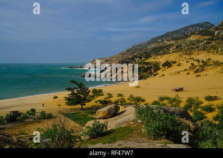 Sand und Meer Blick auf die Dünen in Mui Dinh, Vietnam Stockfoto