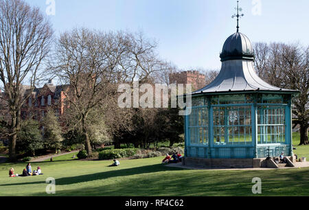 Musikpavillon in Weston Park, Sheffield, South Yorkshire, England, UK. Stockfoto