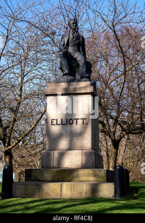 Commemorative Statue zu Ebenezer Elliott - Dichter - in Weston Park, Sheffield, South Yorkshire, England, UK. Stockfoto