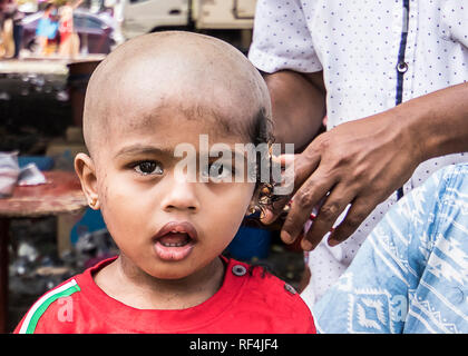 Kuala Lumpur, Malaysia. 21. Januar, 2019. Malaysia Thaipusam Festival am Batu Höhlen in Kuala Lumpur, Malaysia. Alle Gläubigen betet anders Lor Stockfoto