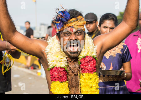 Kuala Lumpur, Malaysia. 21. Januar, 2019. Malaysia Thaipusam Festival am Batu Höhlen in Kuala Lumpur, Malaysia. Alle Gläubigen betet anders Lor Stockfoto