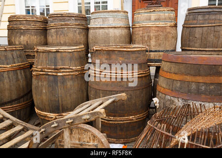 Alten Holzfässern und andere Dinge, die in Gent, Belgien. Stockfoto