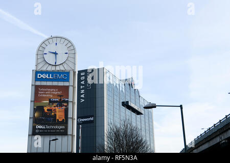 Die ikonischen Dell EMC-Tower, Great West Road, Brentford, London, TW8 Stockfoto