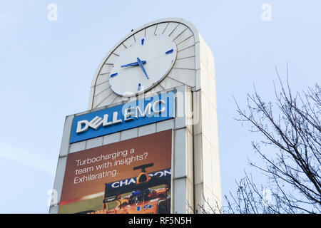 Die ikonischen Dell EMC-Tower, Great West Road, Brentford, London, TW8 Stockfoto