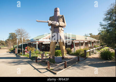 Statue von Ned Kelly, Glenrowan, Victoria, Australien Stockfoto