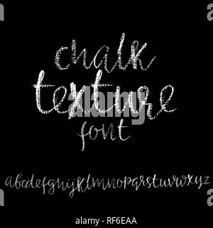 Chalk Kleinbuchstaben Font. Grunge Script am Schwarzen Brett. Vektor Kalligraphie Abbildung. Stock Vektor