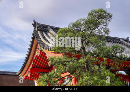 Kiyomizu-dera, offiziell Otowa-san Kiyomizu-dera, ist eine unabhängige buddhistische Tempel in Kyoto, Japan Stockfoto