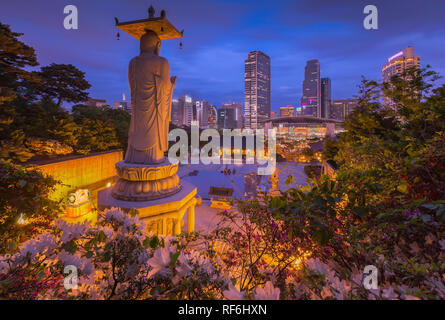 Korea Stadtbild am Bongeunsa Tempel in Gangnam Bezirk von Seoul, Korea. Stockfoto